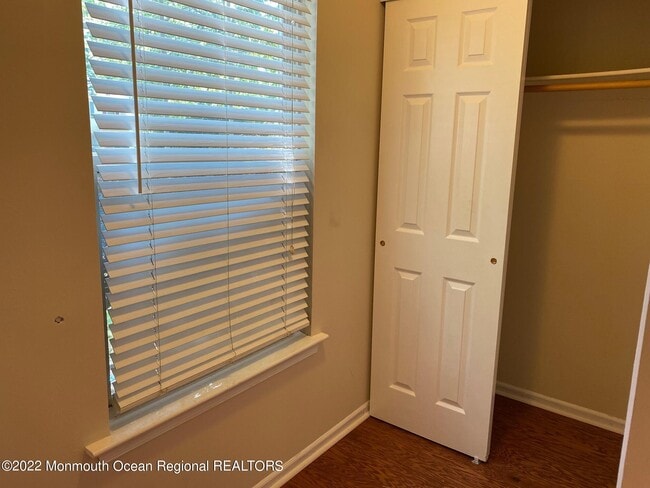 1 Whistler Dr in Freehold, NJ - Building Photo - Building Photo