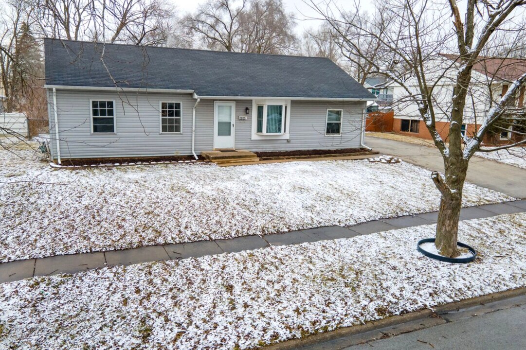 2925 224th St in Sauk Village, IL - Building Photo