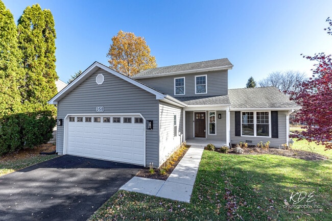 350 Pearson Cir in Naperville, IL - Building Photo - Building Photo