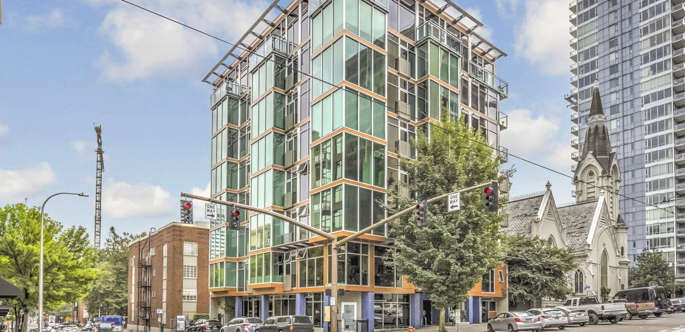 1410 SW 11th Ave in Portland, OR - Building Photo