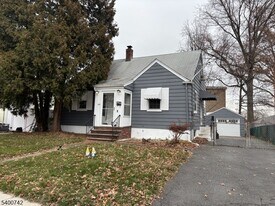 1103 Stone St in Rahway, NJ - Building Photo