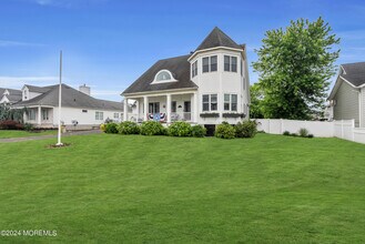 16 Anderson St in Monmouth Beach, NJ - Building Photo - Building Photo