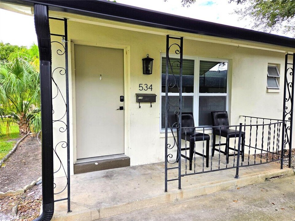 534 93rd Ave N in St. Petersburg, FL - Building Photo