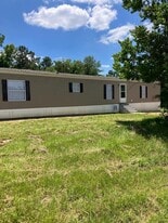 104 Beulah Rd in Magee, MS - Building Photo