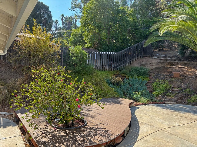 2950 Berkeley Rd in Riverside, CA - Foto de edificio - Building Photo