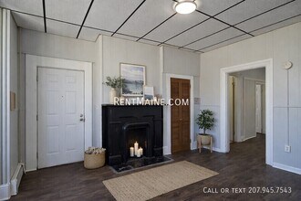 139 Oak St, Unit 1F in Lewiston, ME - Building Photo - Building Photo