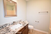 867 Fredonia Dr photo'