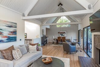 5 Sandstone in Portola Valley, CA - Building Photo - Building Photo