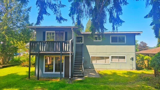 12533 SE 75th Pl in Newcastle, WA - Building Photo - Building Photo