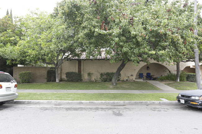 787 N Adele in Orange, CA - Building Photo - Building Photo