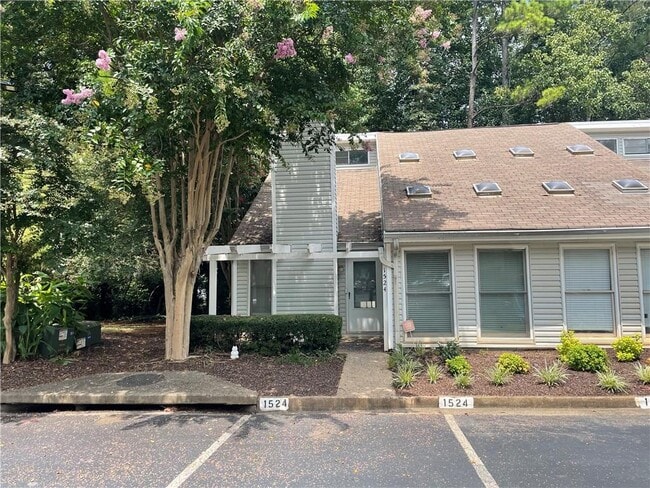 property at 1524 Planters Ridge Ln