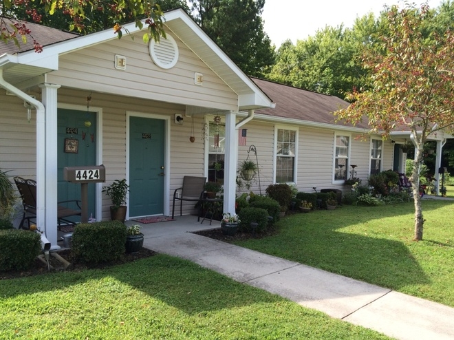 Maud Booth Gardens in Knoxville, TN - Building Photo