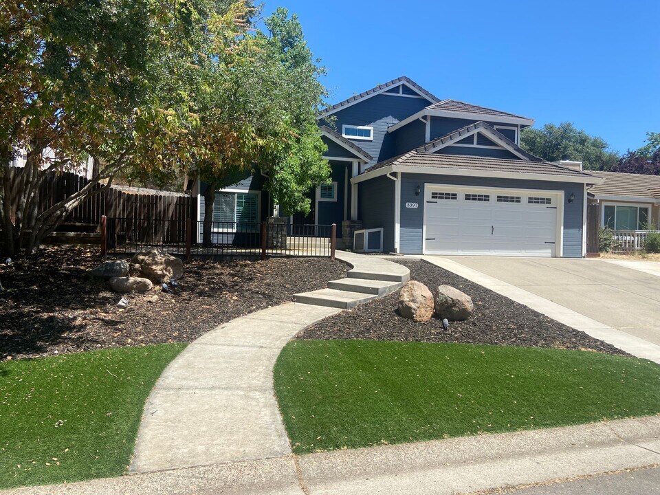 3397 Tea Rose Dr in El Dorado Hills, CA - Building Photo