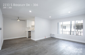 2233 Ridgeley Dr in Los Angeles, CA - Building Photo - Building Photo