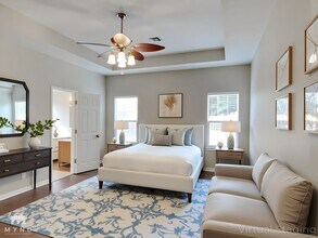 214 Blake Dr in Centerton, AR - Foto de edificio - Building Photo