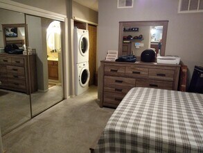 2311 Balsam Dr, Unit H114 in Arlington, TX - Building Photo - Building Photo