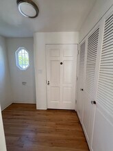 2423 Canyon Dr in Los Angeles, CA - Building Photo - Building Photo
