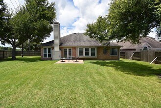1110 Ferndale Ct in Sugar Land, TX - Building Photo - Building Photo