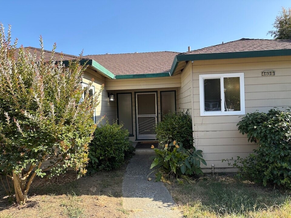 4639 James Ave in Castro Valley, CA - Building Photo