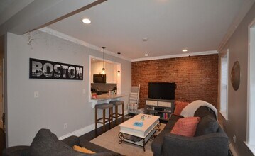 60 Florida St in Boston, MA - Building Photo - Building Photo