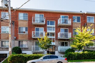2140 Beaconsfield Av in Montréal, QC - Building Photo