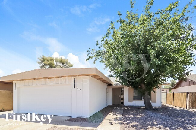 property at 4939 W Golden Ln