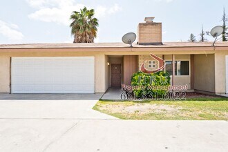 1308 McDonald Way-Unit -B in Bakersfield, CA - Foto de edificio - Building Photo