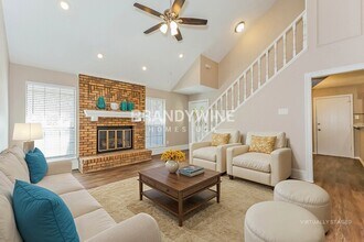 512 Bryan Ct in Irving, TX - Building Photo - Building Photo