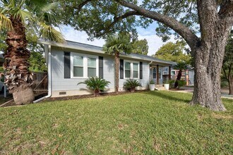 5800 Chesterfield Ave in Austin, TX - Building Photo - Building Photo