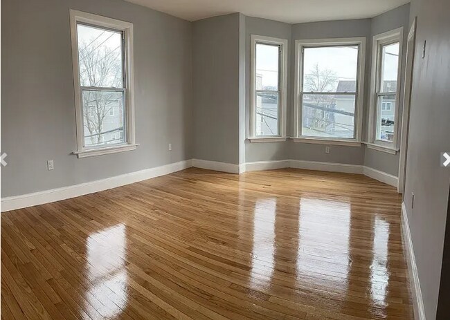 30 Julian St, Unit 3 in Boston, MA - Building Photo - Building Photo