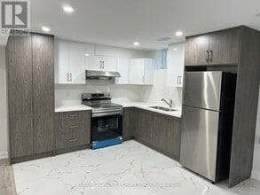 19 Antorisa Ave in Vaughan, ON - Building Photo - Building Photo