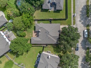 530 Lockland Ln in League City, TX - Foto de edificio - Building Photo
