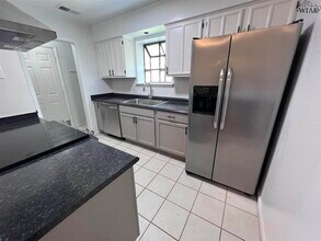 2 Indigo Cir in Wichita Falls, TX - Building Photo - Building Photo