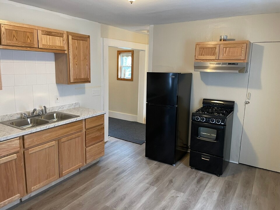 109 N 13th St, Unit Upper in Olean, NY - Building Photo