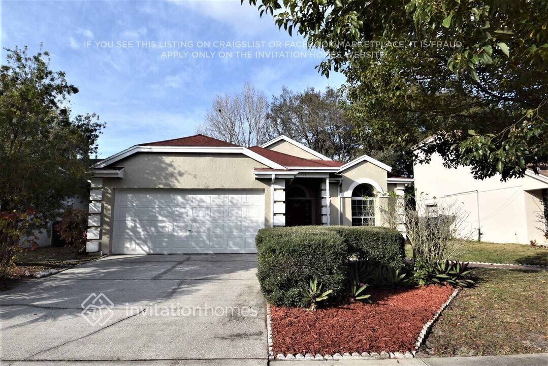 1369 Tindaro Dr in Apopka, FL - Building Photo