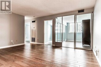 1055-1055 Bay St. in Toronto, ON - Building Photo - Building Photo