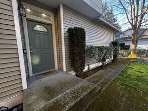 12113 15th Ave W in Everett, WA - Building Photo - Building Photo