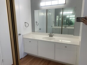 4900 Overland Ave, Unit 226 in Culver City, CA - Building Photo - Building Photo