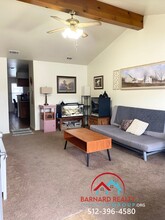 1311 Baylor Ave in San Marcos, TX - Building Photo - Building Photo