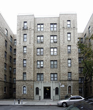 2181 Barnes Ave in Bronx, NY - Foto de edificio - Building Photo