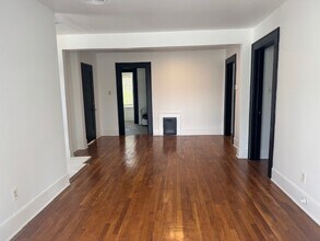 1631 Bonnie Brae St in Houston, TX - Building Photo - Building Photo