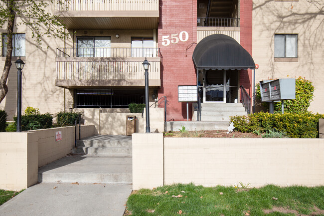 Towne Park Condominiums in Salt Lake City, UT - Building Photo - Building Photo