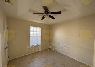 307 W Albatross Ave in Pharr, TX - Building Photo - Building Photo