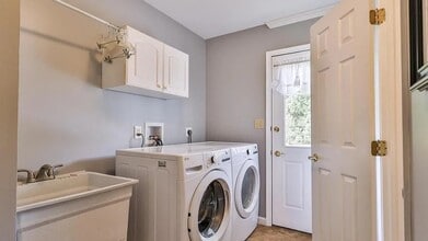 4165 Cartier Dr in Allentown, PA - Building Photo - Building Photo