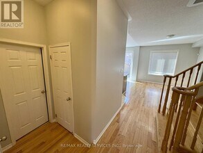 12 Sussexvale Dr in Brampton, ON - Building Photo - Building Photo