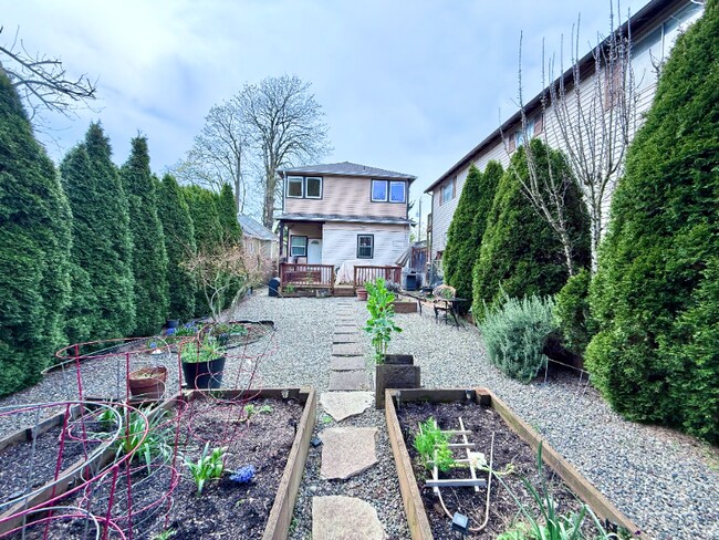 516 28th Ave S in Seattle, WA - Building Photo - Building Photo