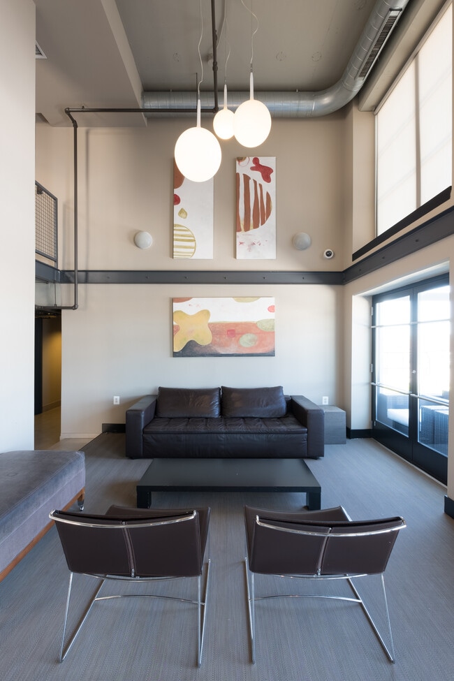 property at 1133 14th St NW