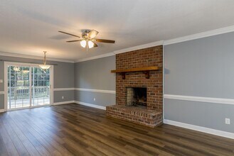 508 Somerset Dr in Zebulon, NC - Foto de edificio - Building Photo
