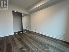 771-771 Yonge St in Toronto, ON - Building Photo - Building Photo