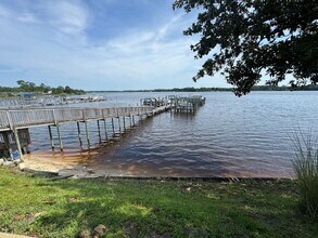 7282 Jacobs Trail in Navarre, FL - Building Photo - Building Photo